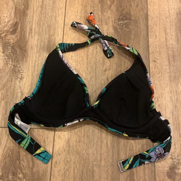 Black Old Navy Swimsuit top - Picture 2 of 2